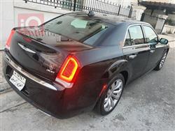 کرایسلەر 300